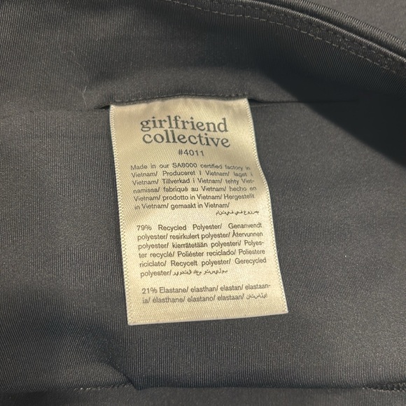 Girlfriend Collective Compressive High Rise Bike Short 8.5" Inseam Black Medium - Picture 7 of 8